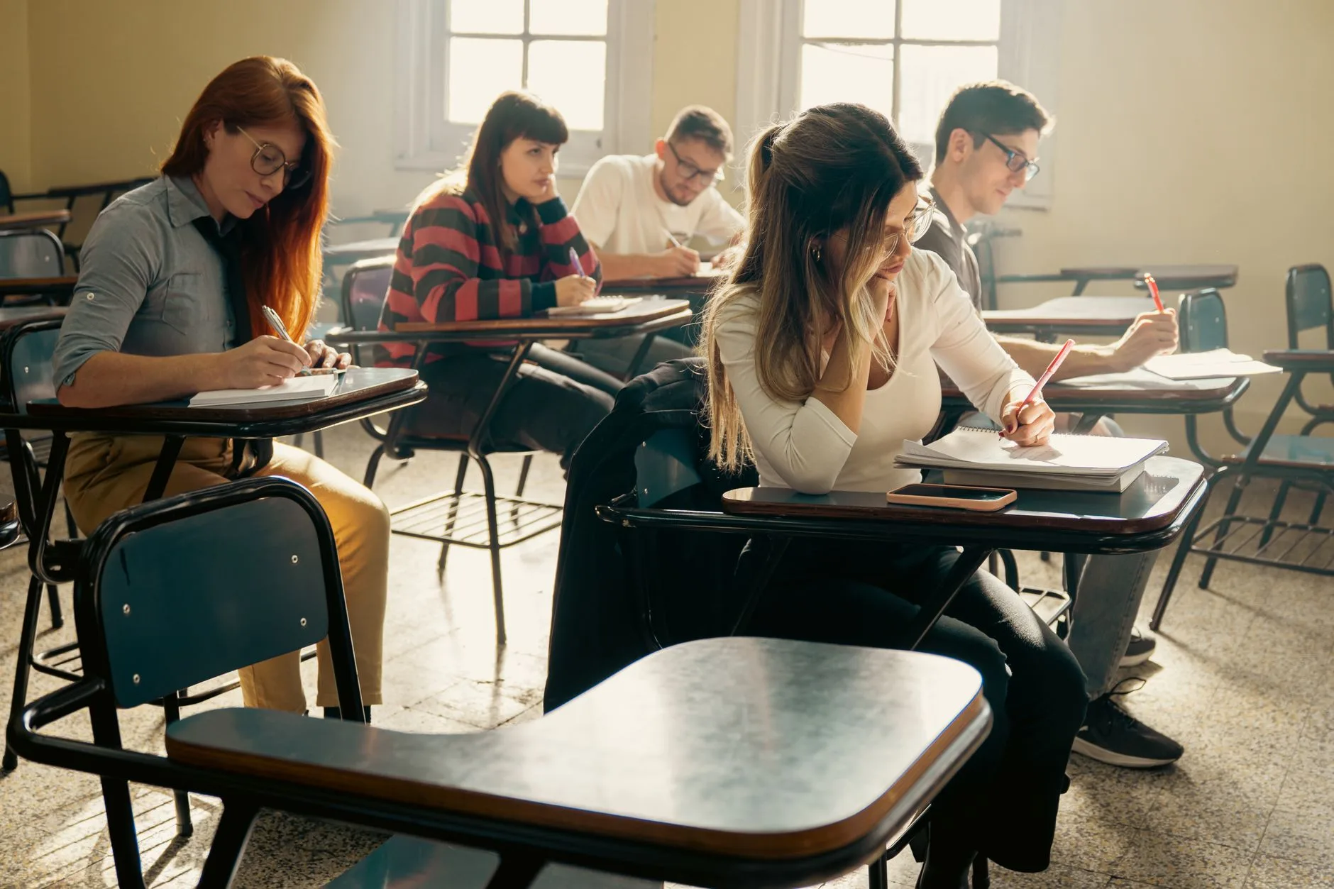 Güzellik Akademisi & Kurs Kayıt Platformu